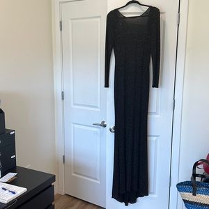Maxi dress out, size M